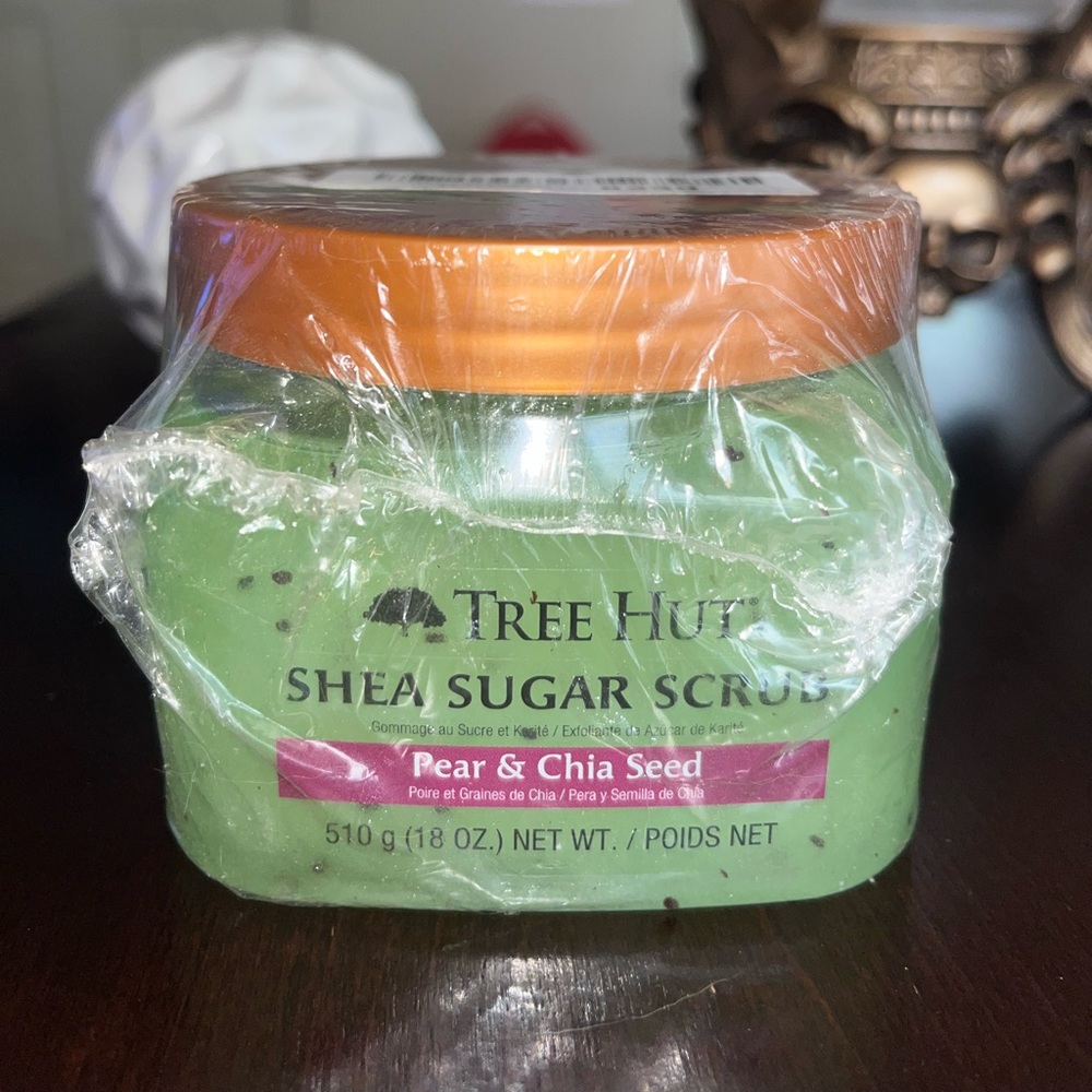 Pear and Chia Tree Hut